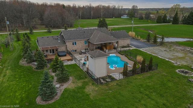 2146 Hurricane Road, House detached with 6 bedrooms, 4 bathrooms and 12 parking in Thorold ON | Image 7