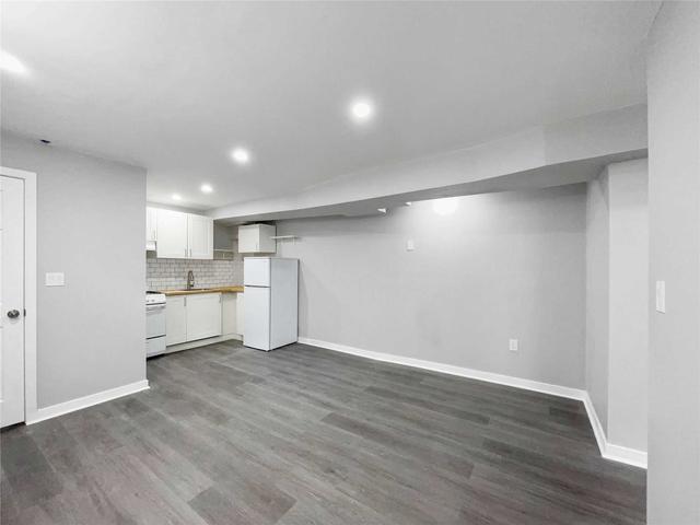 lower - 20 Kingsley Ave, Condo with 2 bedrooms, 1 bathrooms and 1 parking in Toronto ON | Image 9