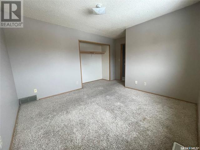 404 Cedar Meadow Drive, House attached with 2 bedrooms, 1 bathrooms and null parking in Regina SK | Image 7