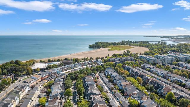 177 Boardwalk Dr, House semidetached with 3 bedrooms, 4 bathrooms and 2 parking in Toronto ON | Image 12