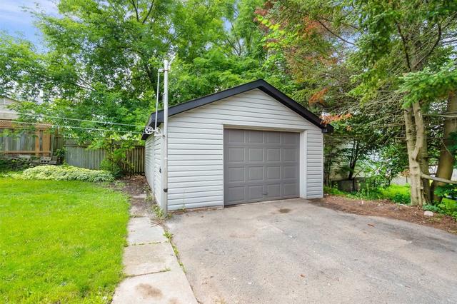 741 Maryland Ave, House detached with 3 bedrooms, 2 bathrooms and 5 parking in Peterborough ON | Image 20