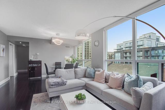 602 - 17 Barberry Pl, Condo with 2 bedrooms, 2 bathrooms and 1 parking in Toronto ON | Image 8