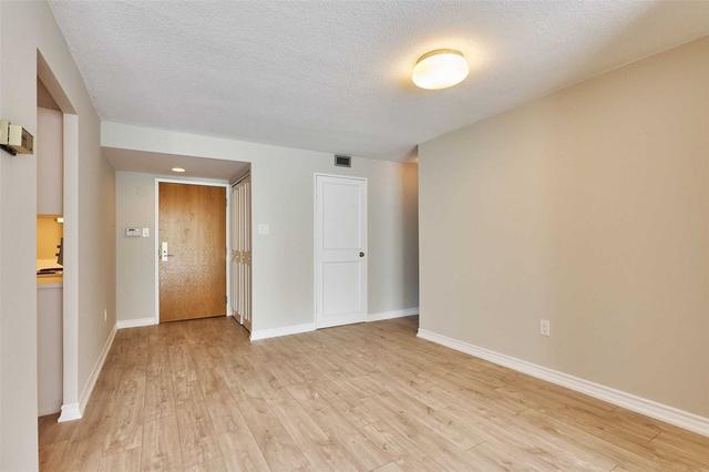 202 - 35 Church St, Condo with 1 bedrooms, 1 bathrooms and 1 parking in Toronto ON | Image 3