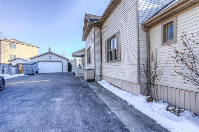 283 Waterloo Street, House detached with 3 bedrooms, 2 bathrooms and 7 parking in Wilmot ON | Image 4