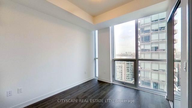 1706 - 1 Yorkville Ave, Condo with 1 bedrooms, 1 bathrooms and 0 parking in Toronto ON | Image 2