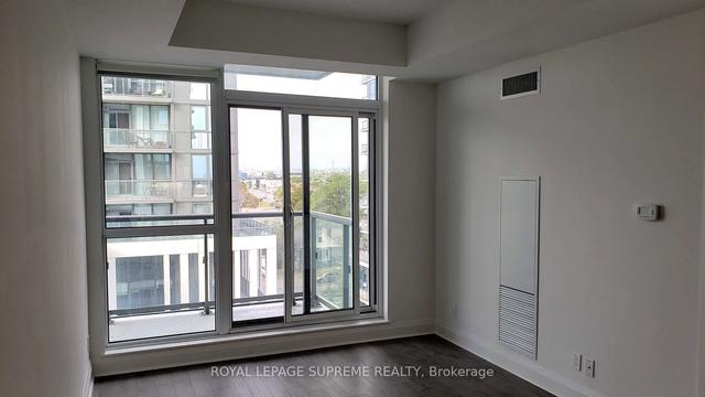 512 - 17 Zorra St, Condo with 1 bedrooms, 1 bathrooms and 1 parking in Toronto ON | Image 9
