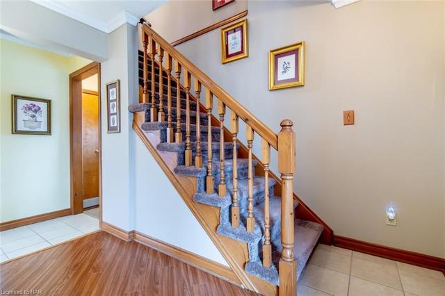 6515 Kuhn Crescent, House semidetached with 3 bedrooms, 2 bathrooms and 2 parking in Niagara Falls ON | Image 26