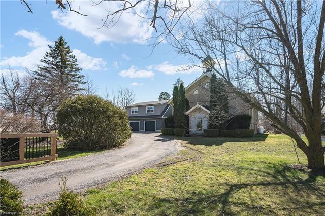 25235 Nairn Road, House detached with 4 bedrooms, 2 bathrooms and 22 parking in Middlesex Centre ON | Image 12