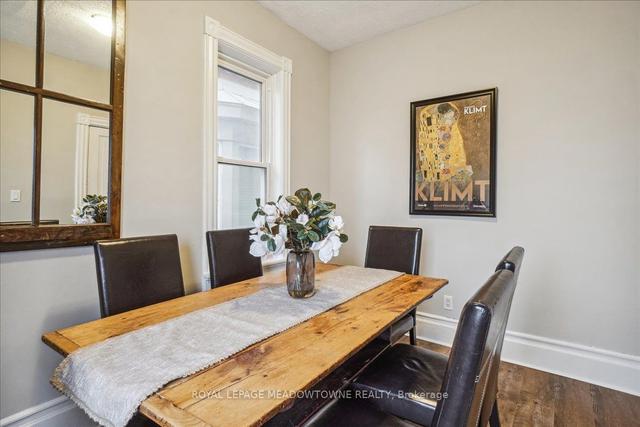 95 Scott St, House detached with 3 bedrooms, 2 bathrooms and 3 parking in Kitchener ON | Image 4
