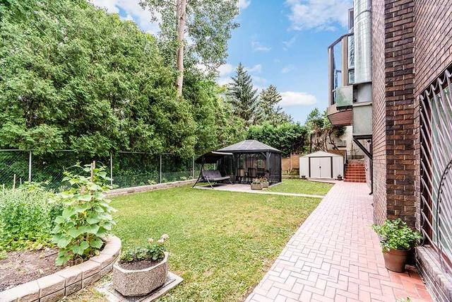 85 Comay Rd, House detached with 4 bedrooms, 5 bathrooms and 6 parking in Toronto ON | Image 24