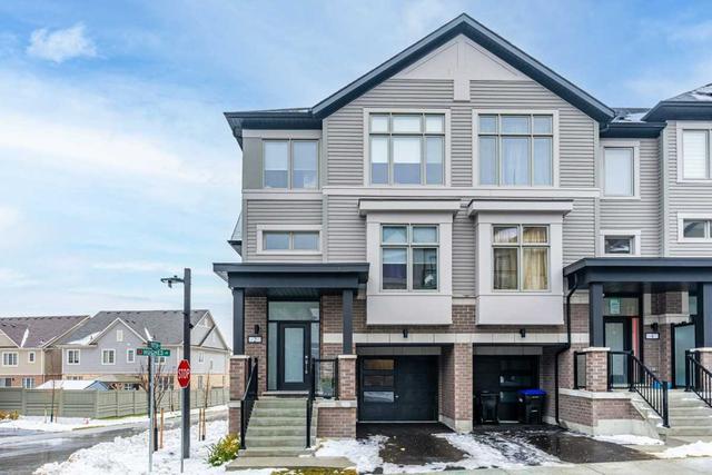 2 Hughes Lane, Townhouse with 3 bedrooms, 3 bathrooms and 2 parking in New Tecumseth ON | Card Image