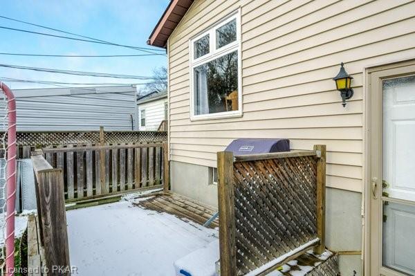 747 Duffus Street, House detached with 3 bedrooms, 1 bathrooms and 2 parking in Peterborough ON | Image 37