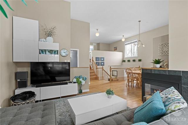 211 Gladeview Private, Townhouse with 2 bedrooms, 3 bathrooms and 4 parking in Ottawa ON | Image 11