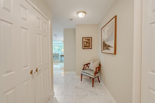 303 - 2190 Lakeshore Rd, Condo with 2 bedrooms, 2 bathrooms and 1 parking in Burlington ON | Image 12