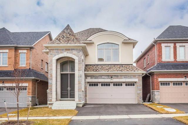 38 Read St, House detached with 4 bedrooms, 5 bathrooms and 2 parking in Aurora ON | Image 1