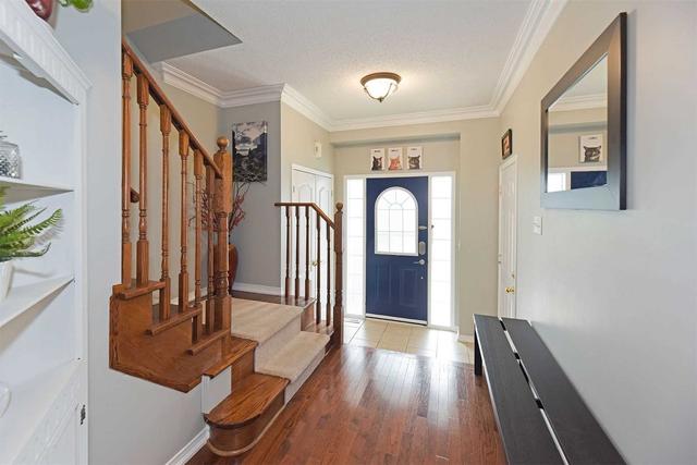 49 Tempo Way, House attached with 3 bedrooms, 3 bathrooms and 2 parking in Whitby ON | Image 12