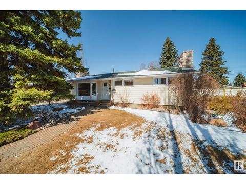 15306 74 Av Nw, House detached with 3 bedrooms, 3 bathrooms and null parking in Edmonton AB | Card Image