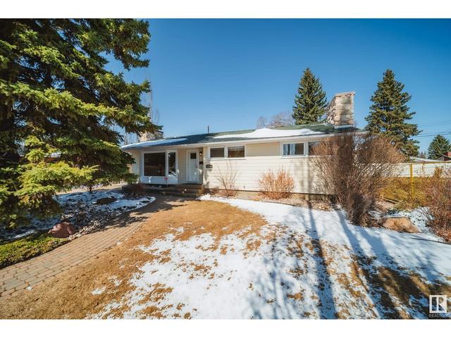 15306 74 Av Nw, House detached with 3 bedrooms, 3 bathrooms and null parking in Edmonton AB | Image 1
