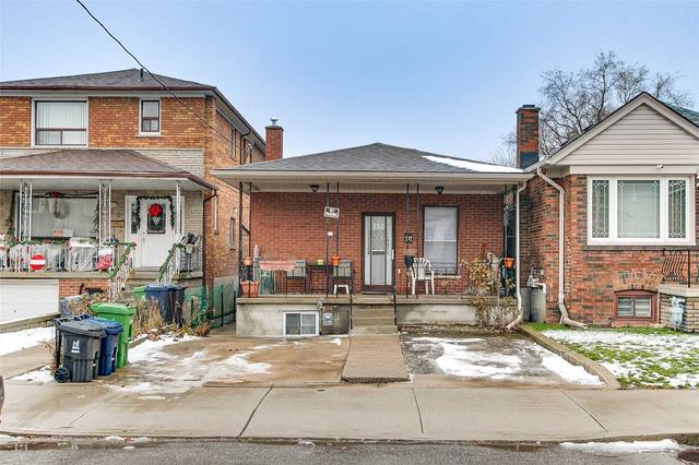 292 Silverthorn Ave, House detached with 3 bedrooms, 2 bathrooms and 1 parking in Toronto ON | Card Image