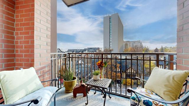 410 - 30 Old Mill Rd, Condo with 2 bedrooms, 2 bathrooms and 1 parking in Toronto ON | Image 25