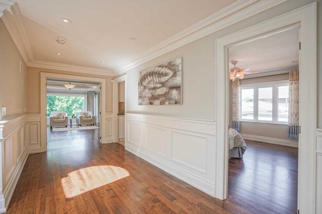284 Dunforest Ave, House detached with 4 bedrooms, 6 bathrooms and 5 parking in Toronto ON | Image 14