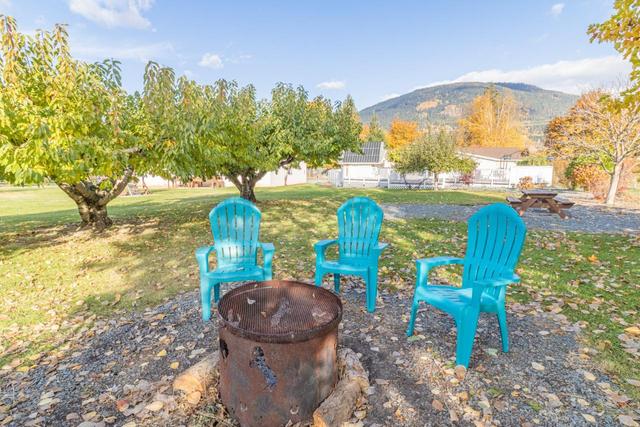 2819 Erickson Road, House detached with 3 bedrooms, 2 bathrooms and null parking in Central Kootenay B BC | Image 10