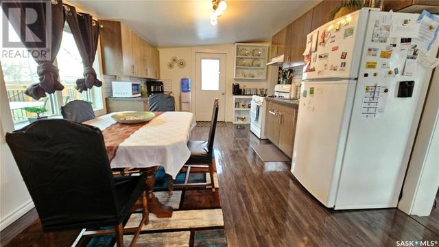 118 Prairie Avenue, House detached with 3 bedrooms, 1 bathrooms and null parking in Herbert SK | Image 3