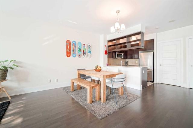 th6 - 15 Viking Lane, Townhouse with 3 bedrooms, 3 bathrooms and 1 parking in Toronto ON | Image 3