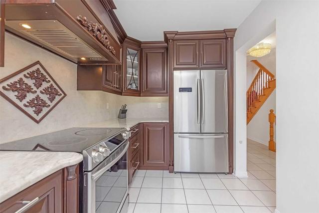 1356 Quest Circ, House semidetached with 3 bedrooms, 4 bathrooms and 5 parking in Mississauga ON | Image 9