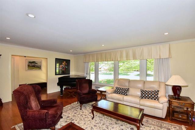 227 Millard Ave, House detached with 1 bedrooms, 3 bathrooms and 8 parking in Newmarket ON | Image 36