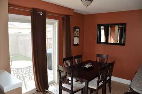 7 Beacham Cres, House detached with 3 bedrooms, 3 bathrooms and 2 parking in Clarington ON | Image 5