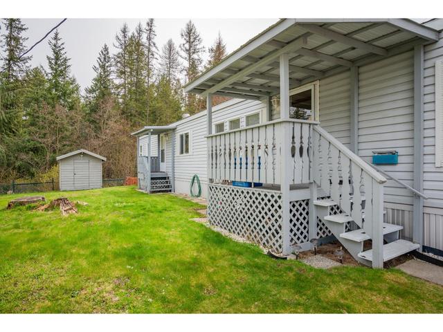 15 - 1601 Columbia Avenue, Home with 2 bedrooms, 1 bathrooms and null parking in Castlegar BC | Image 31