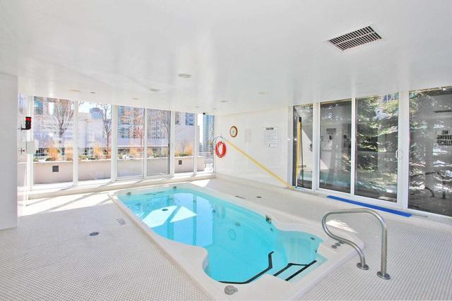 409 - 270 Wellington St W, Condo with 2 bedrooms, 1 bathrooms and 1 parking in Toronto ON | Image 25