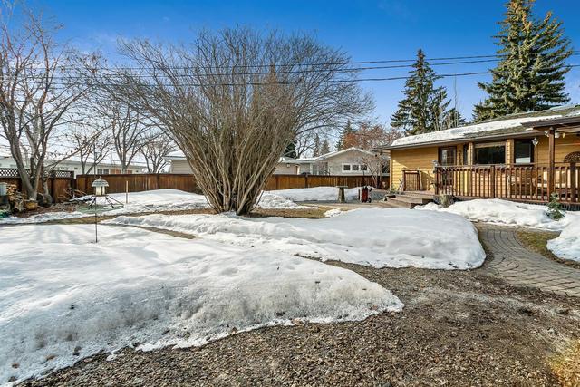 20 Hyler Place Sw, House detached with 3 bedrooms, 2 bathrooms and 2 parking in Calgary AB | Image 46