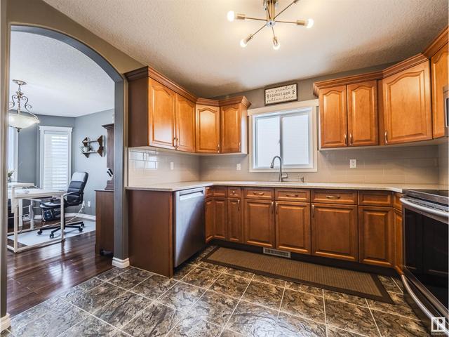 18003 105a St Nw, House detached with 5 bedrooms, 3 bathrooms and null parking in Edmonton AB | Image 15
