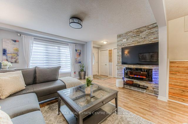 65 Ralgreen Cres, House attached with 3 bedrooms, 3 bathrooms and 3 parking in Kitchener ON | Image 34