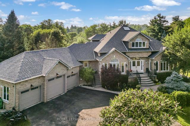 18 Walton Dr, House detached with 4 bedrooms, 6 bathrooms and 13 parking in Caledon ON | Image 1
