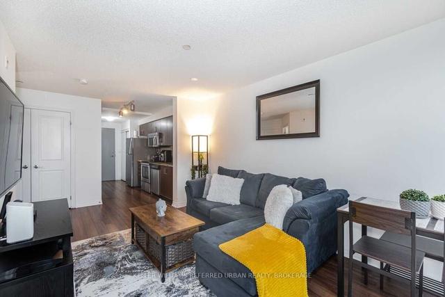 1120 - 80 Esther Lorrie Dr, Condo with 1 bedrooms, 1 bathrooms and 1 parking in Toronto ON | Image 3