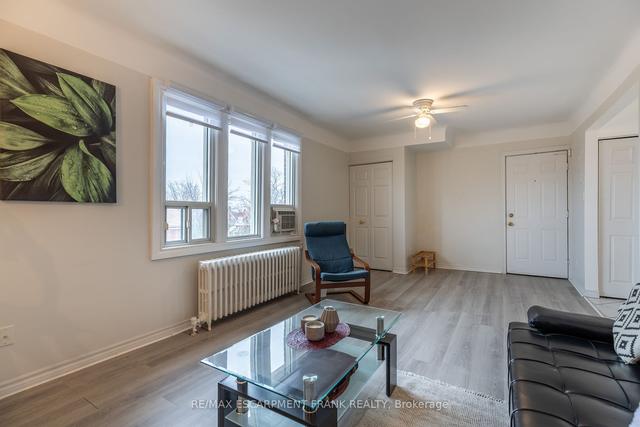 17 - 2 Vineland Ave, Condo with 2 bedrooms, 1 bathrooms and 1 parking in Hamilton ON | Image 26