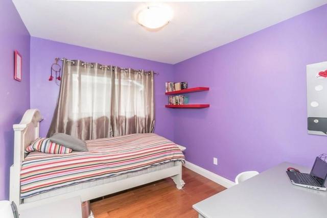 88 Rose St, House detached with 3 bedrooms, 2 bathrooms and 3 parking in Barrie ON | Image 8