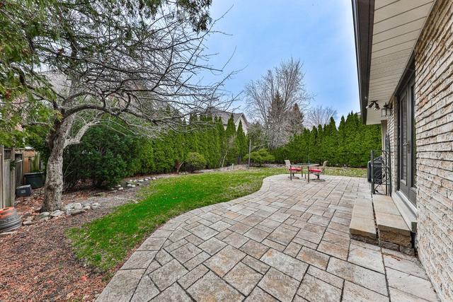 988 Valdese Dr, House detached with 4 bedrooms, 4 bathrooms and 6 parking in Mississauga ON | Image 32