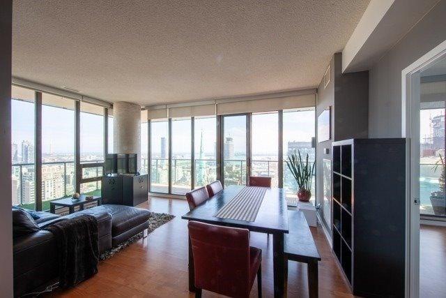 2408 - 33 Lombard St, Condo with 2 bedrooms, 2 bathrooms and 0 parking in Toronto ON | Image 12