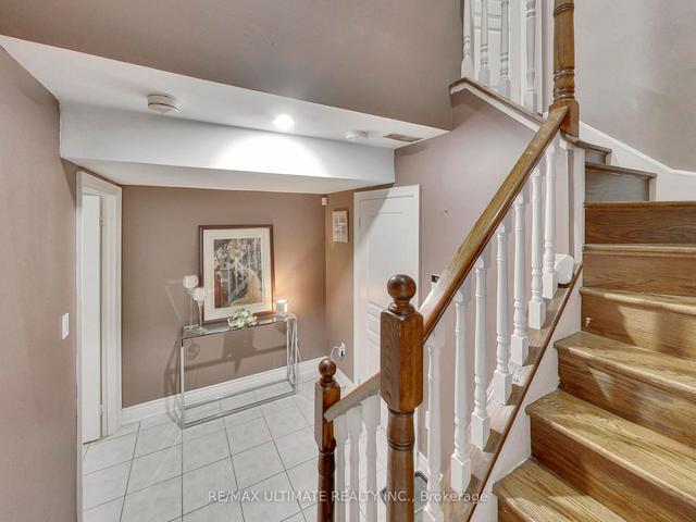 436 Gilbert Ave, House semidetached with 3 bedrooms, 4 bathrooms and 5 parking in Toronto ON | Image 22
