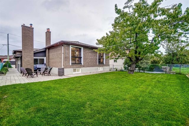 15 Byworth Blvd, House detached with 3 bedrooms, 4 bathrooms and 6 parking in Toronto ON | Image 33
