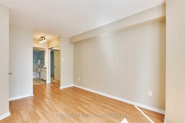 2210 - 44 St Joseph St, Condo with 1 bedrooms, 1 bathrooms and 1 parking in Toronto ON | Image 11