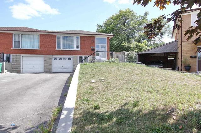 7056 Darcel Ave, House semidetached with 3 bedrooms, 2 bathrooms and 4 parking in Mississauga ON | Image 12