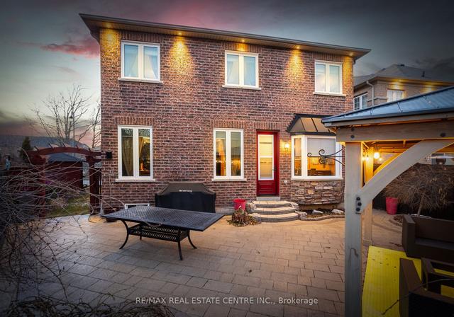 237 Duff Cres, House detached with 4 bedrooms, 3 bathrooms and 6 parking in Milton ON | Image 20