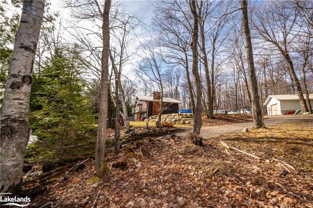 562 & 568 Waseosa Lake Road East Road, House detached with 3 bedrooms, 1 bathrooms and 6 parking in Huntsville ON | Image 33