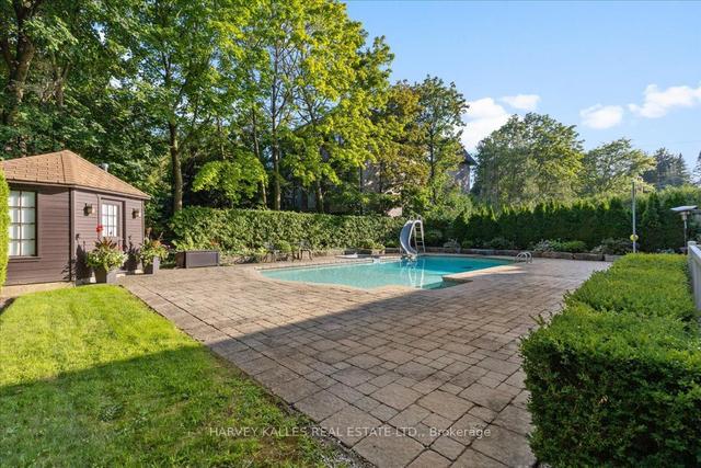 153 Sandringham Dr, House detached with 5 bedrooms, 7 bathrooms and 8 parking in Toronto ON | Image 7