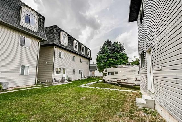 10 Walnut Lane, House detached with 4 bedrooms, 4 bathrooms and 2 parking in St. Catharines ON | Image 19